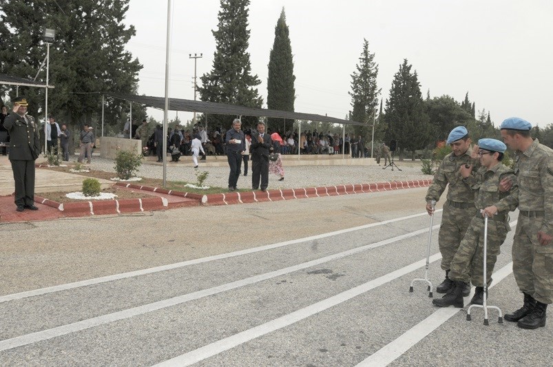 engelli bireylerimiz yemin ederek asker oldular